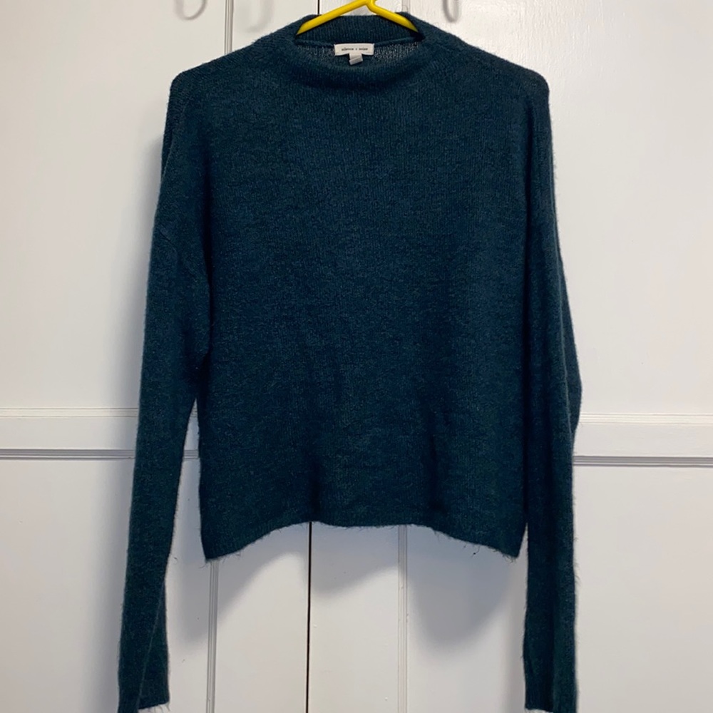 Silence + Noise Small Green Pullover Sweater